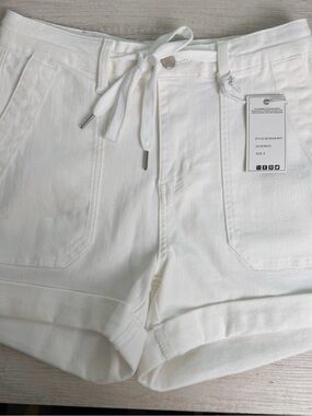 Judy Blue Size Small White Hi Rise Cuffed
Jogger Denim Shorts